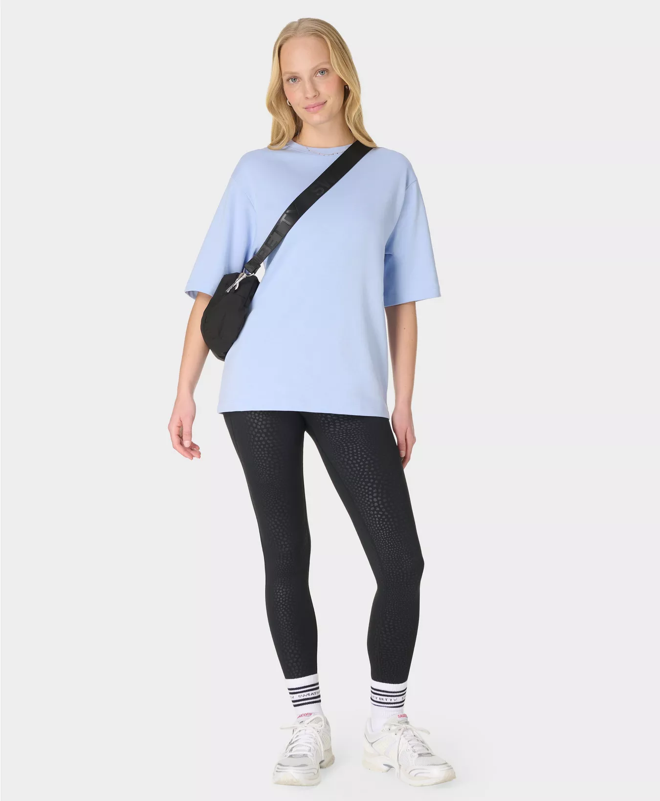 All Day 7/8 Embossed Leggings - Image 4