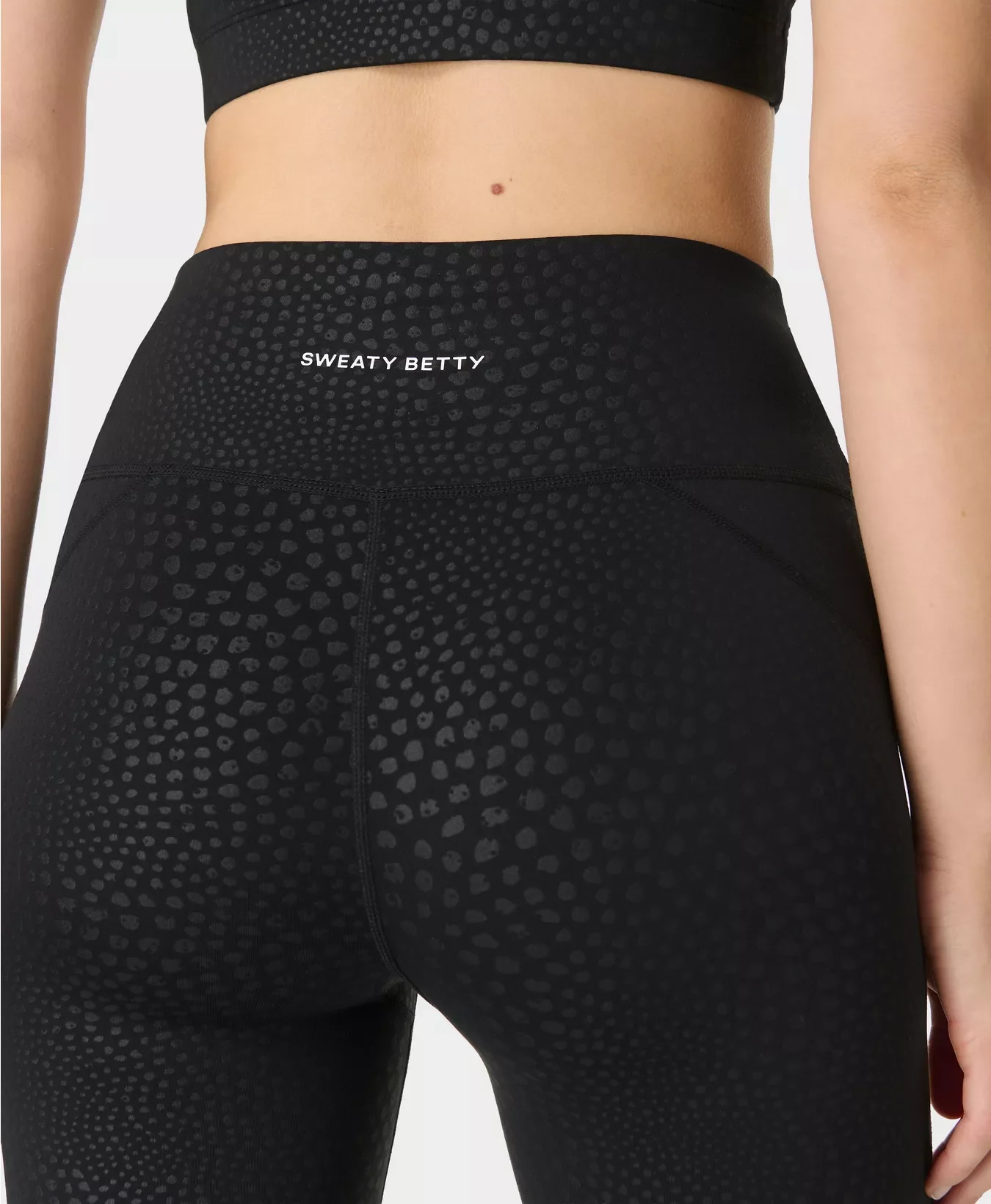 All Day 7/8 Embossed Leggings - Image 6