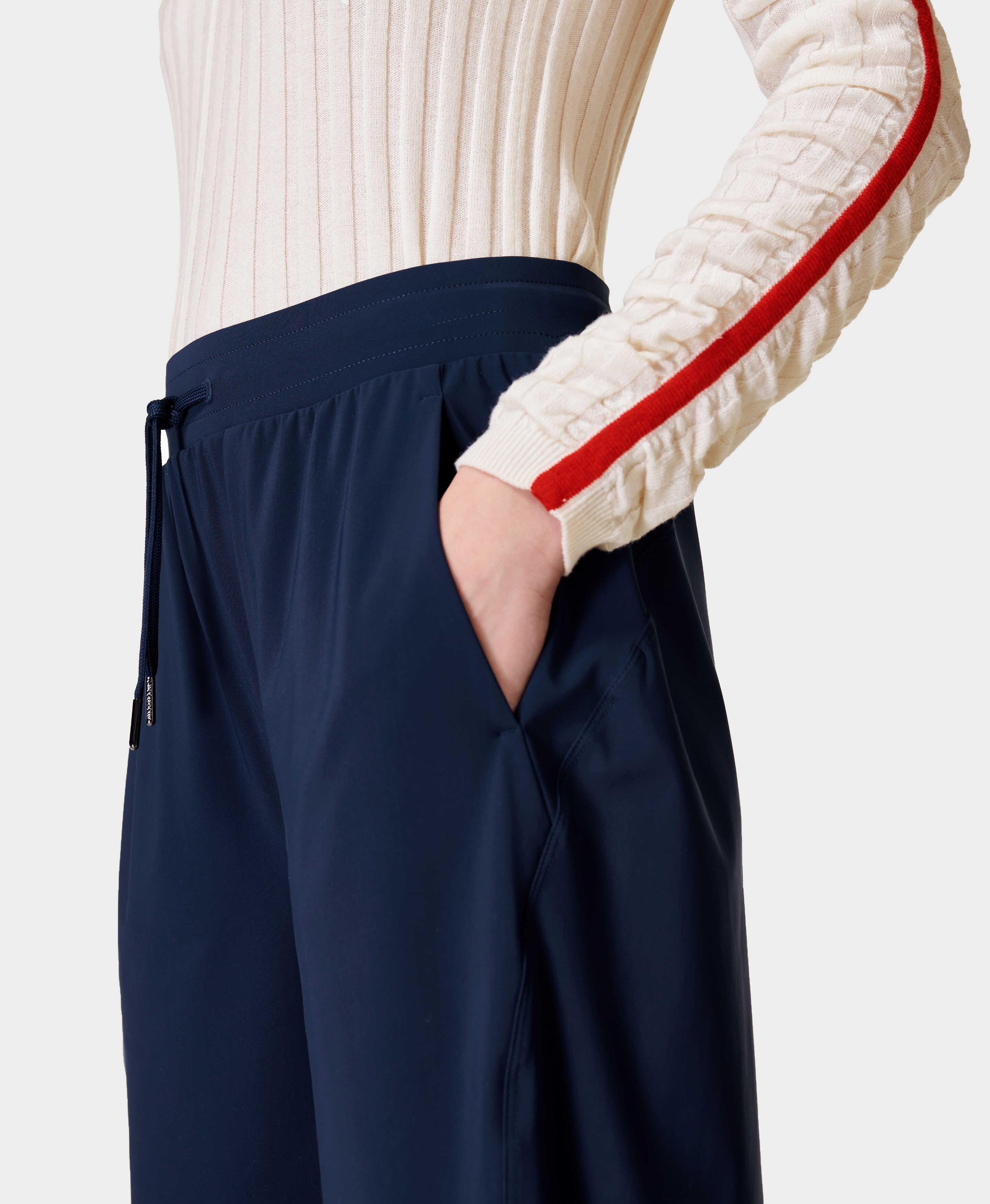 Explorer 27" Trouser - Image 4