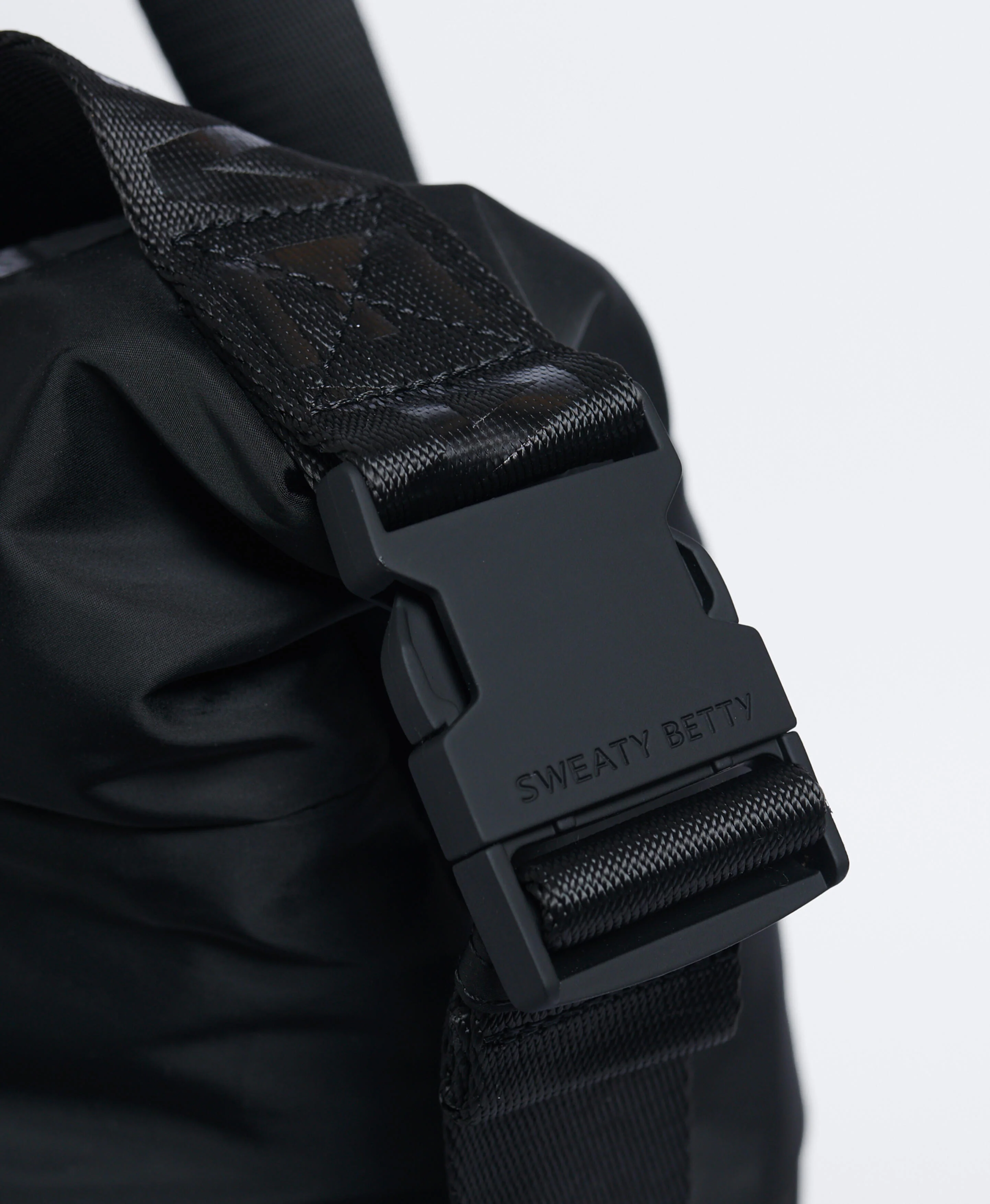 Strive Gym Bag - Image 4